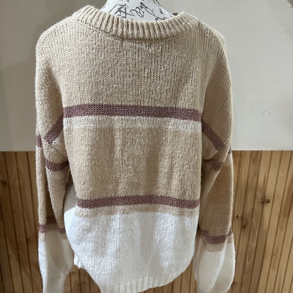 Love Ellie sweater - Picture 2 of 4